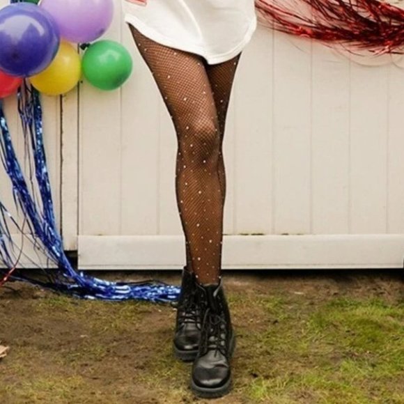 Rhinestone Detailed Mesh Tight nylons - Picture 6 of 8